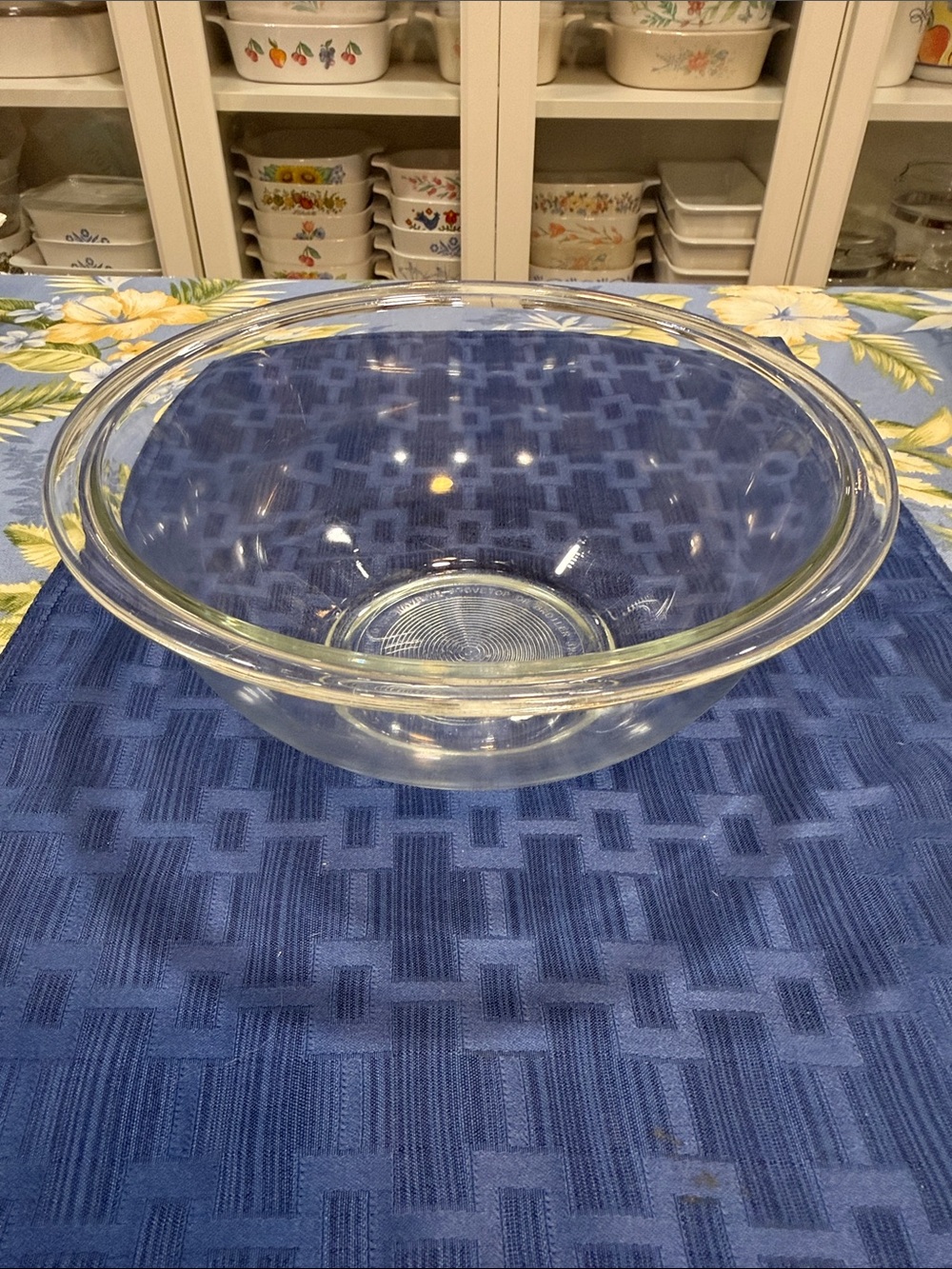 Pyrex Clear Glass 323 1.5L Serving Bowl
